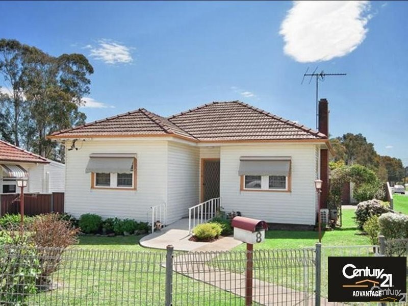 8 Hollywood Street, Wentworthville NSW 2145