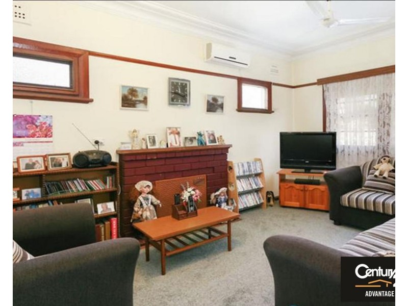 8 Hollywood Street, Wentworthville NSW 2145