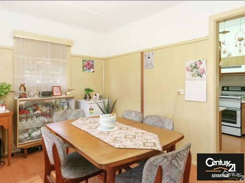 8 Hollywood Street, Wentworthville NSW 2145