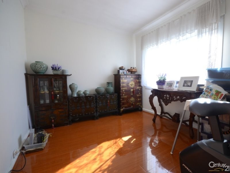 41 Essington Street, Wentworthville NSW 2145