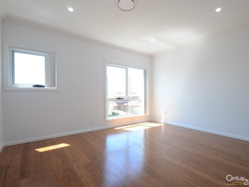 27B Wolseley Street, Fairfield NSW 2165