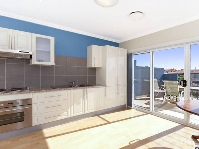 33 Panorama, Kingsgrove NSW 2208