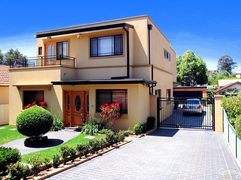 4 Roy Street, Kingsgrove NSW 2208