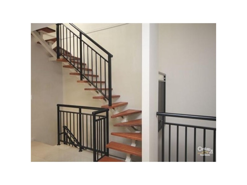 18/2-28 John Marie Place, Roselands NSW 2196