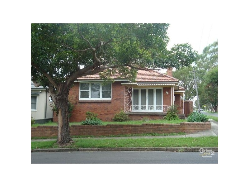 28 Rosemeath Street, Kingsgrove NSW 2208