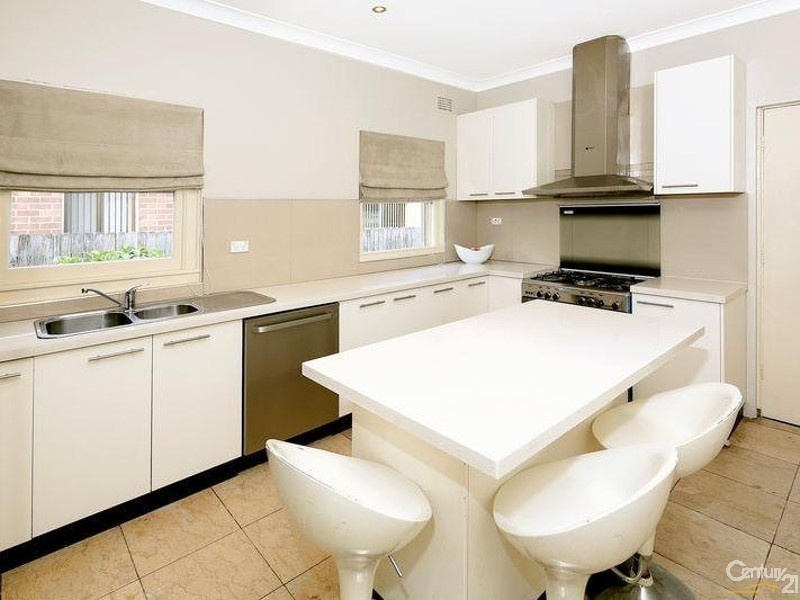 85 Vicliffe Avenue, Campsie NSW 2194