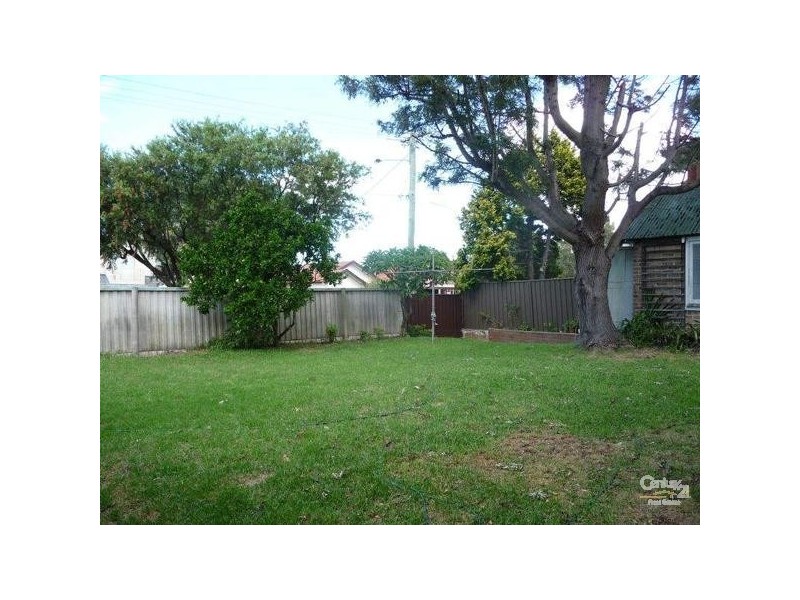 16 Dunmore Street, Bexley NSW 2207