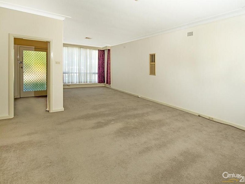 7 Kingsgrove Avenue, Kingsgrove NSW 2208