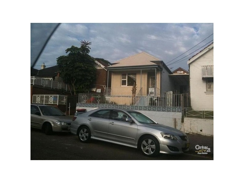 16 Hillcrest Street, Tempe NSW 2044