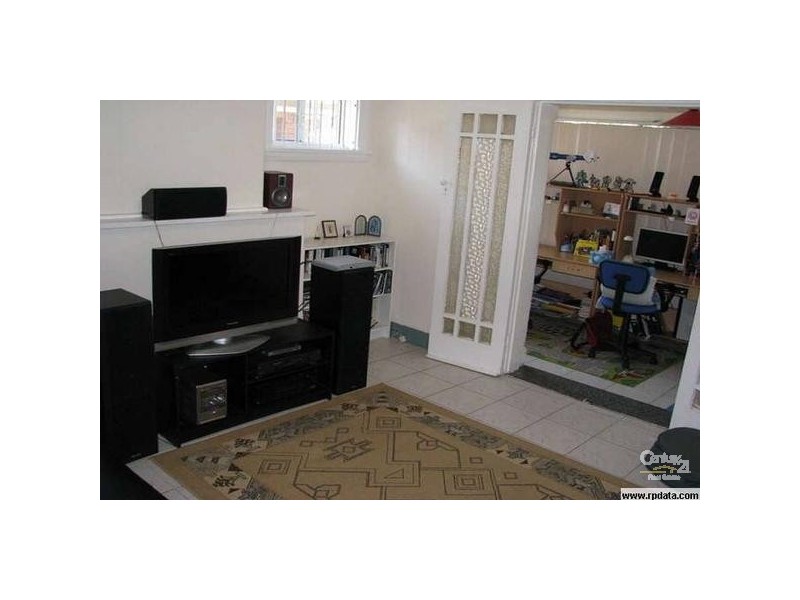 6 Kingsgrove Avenue, Kingsgrove NSW 2208