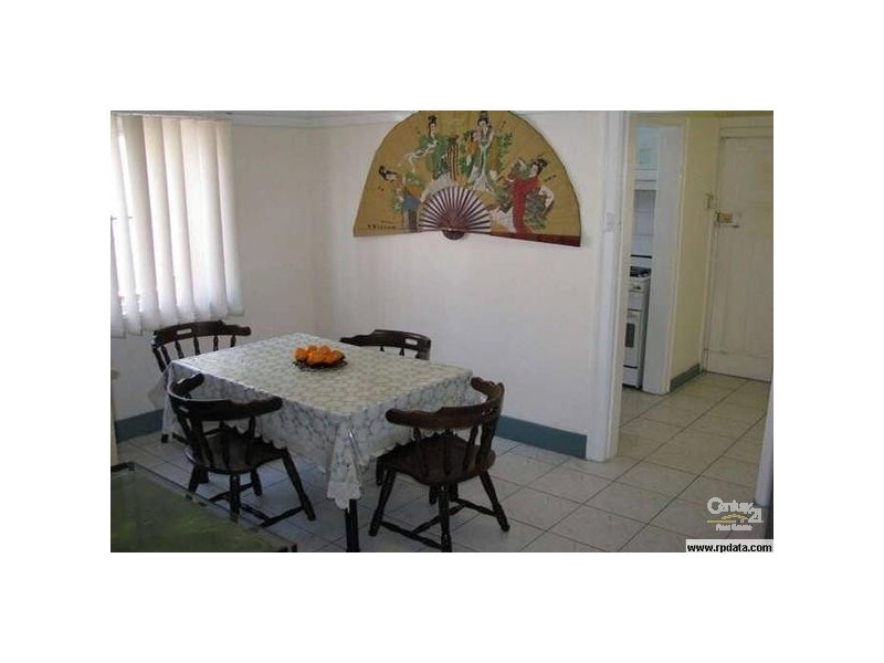 6 Kingsgrove Avenue, Kingsgrove NSW 2208