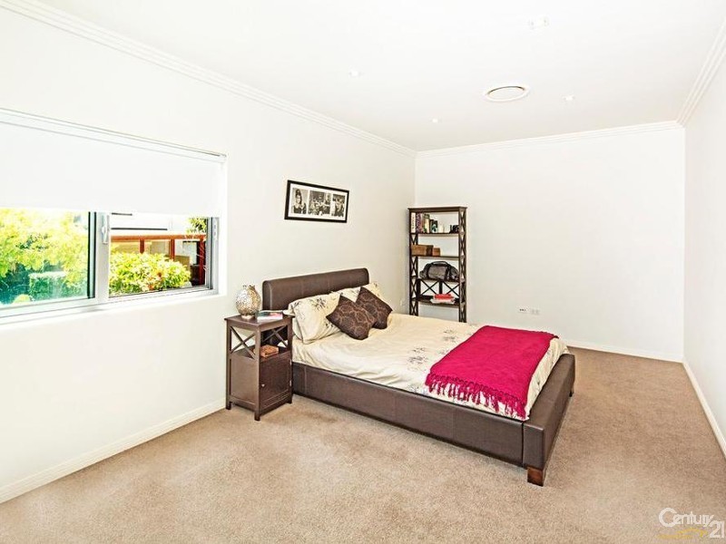 13 Alfred Street, St Peters NSW 2044