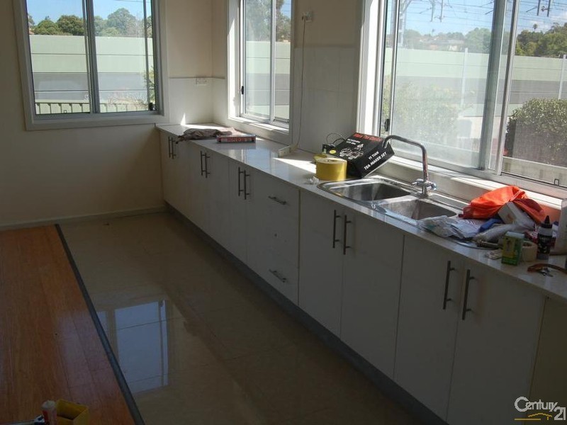 2/29 Fullerton Crescent, Riverwood NSW 2210