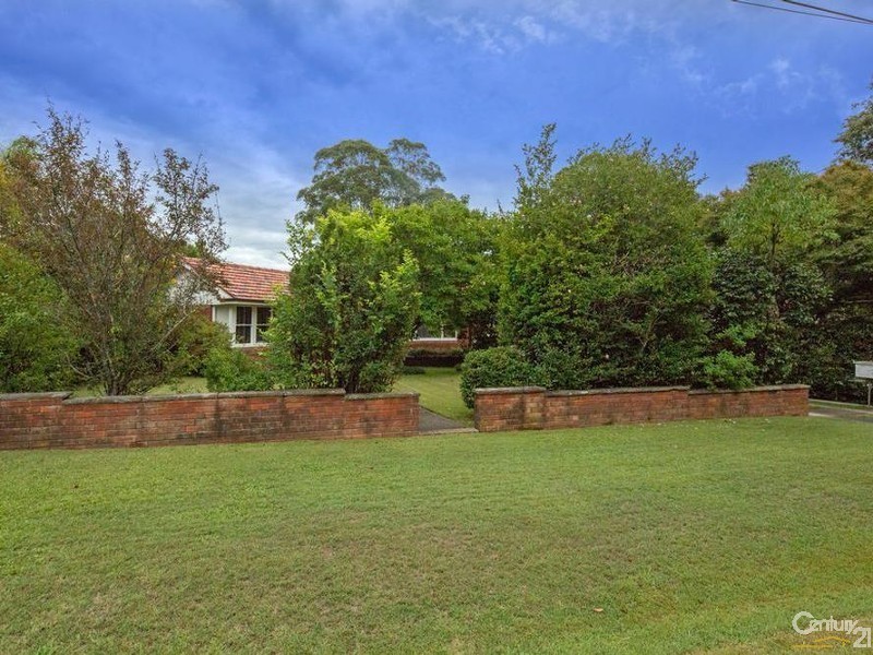 8 Karoom Avenue, St Ives NSW 2075