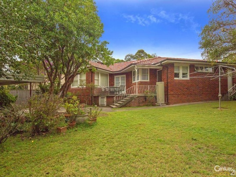8 Karoom Avenue, St Ives NSW 2075