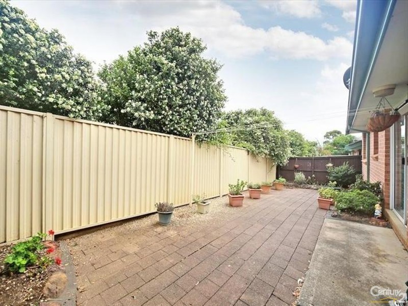 3/168-170 Cumberland Road, Ingleburn NSW 2565