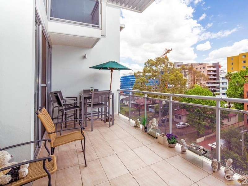 12/12 Bathurst Street, Liverpool NSW 2170