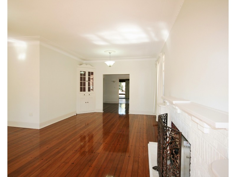 7 Pleasant Avenue, Lindfield NSW 2070