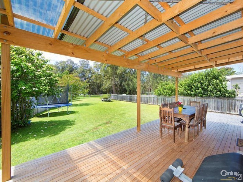 137 Lakedge Avenue, Berkeley Vale NSW 2261