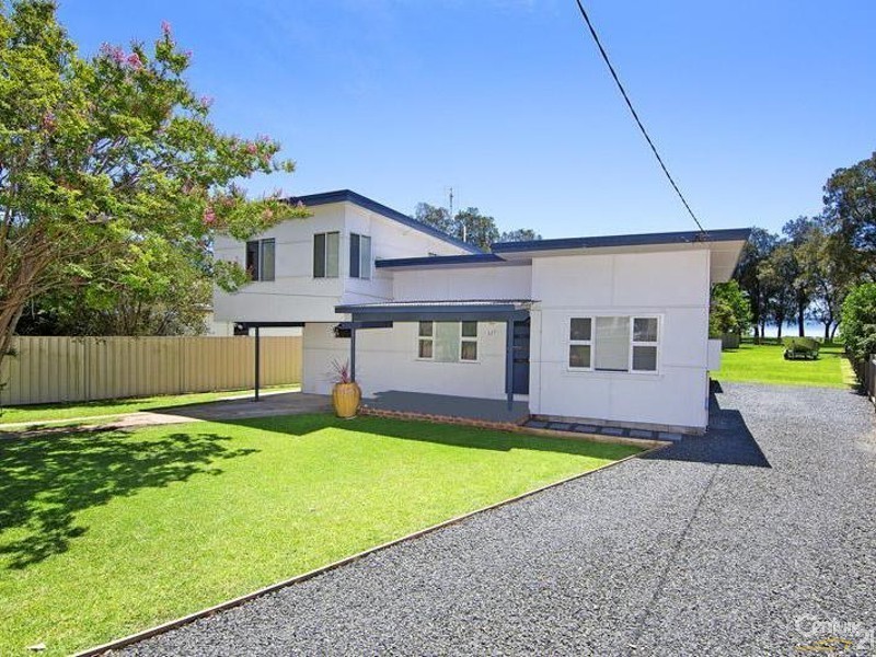 137 Lakedge Avenue, Berkeley Vale NSW 2261