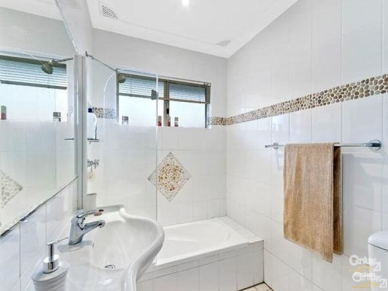 30 Brenda Crescent, Tumbi Umbi NSW 2261