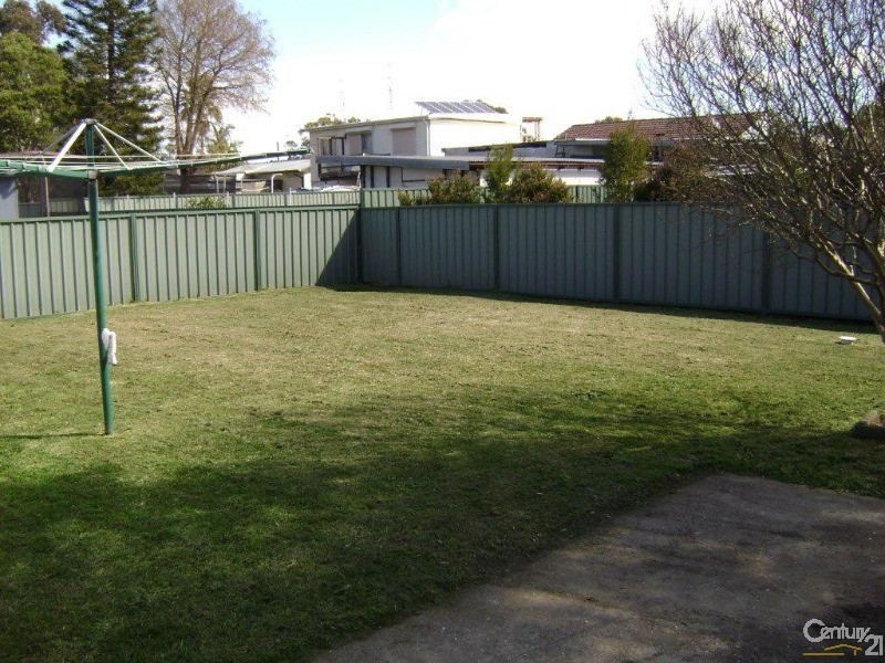 23 Tasman, Killarney Vale NSW 2261