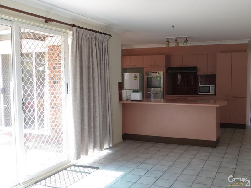 10  John Street, Forresters Beach NSW 2260