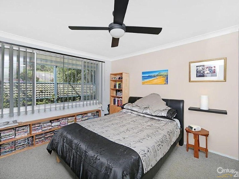 102 Lowanna Avenue, Forresters Beach NSW 2260