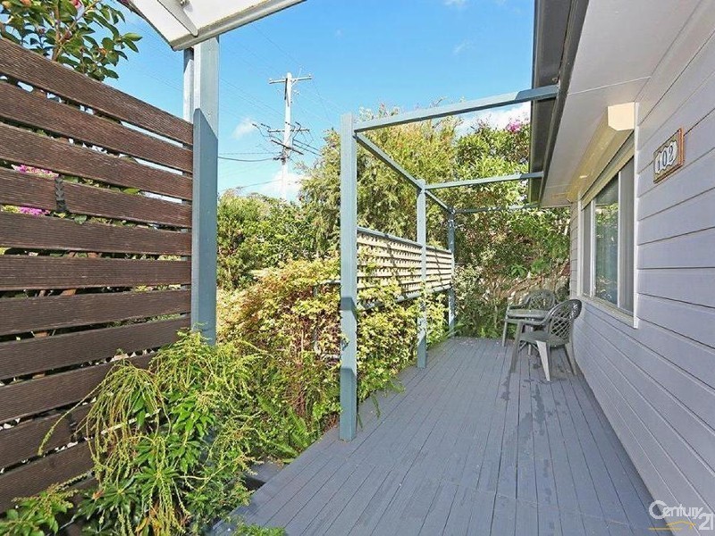 102 Lowanna Avenue, Forresters Beach NSW 2260