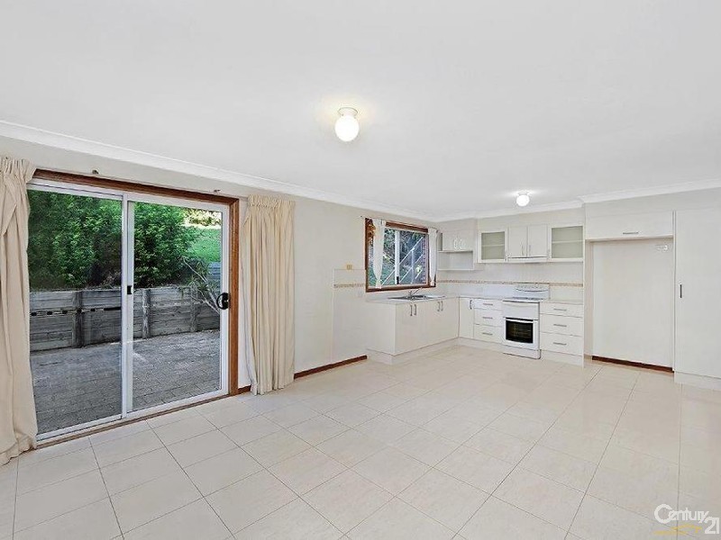 17 Noorong Avenue, Forresters Beach NSW 2260