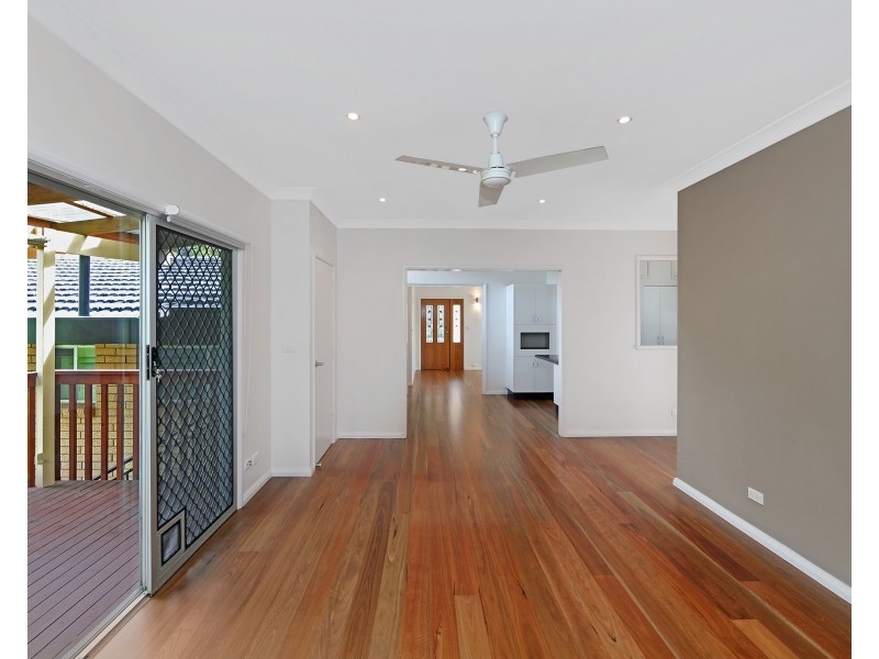 10 Warrina Street, Wamberal NSW 2260