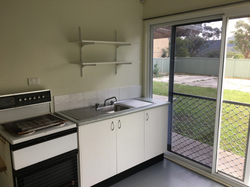 955 The Entrance Road, Forresters Beach NSW 2260