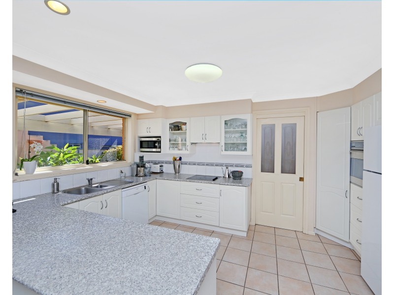 23 Currawong Street, Blue Bay NSW 2261