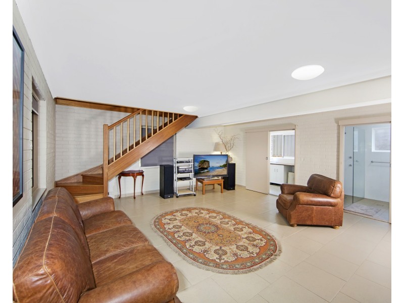 3 Montah Avenue, Berkeley Vale NSW 2261