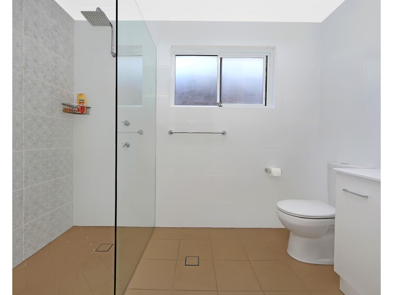 3 Montah Avenue, Berkeley Vale NSW 2261