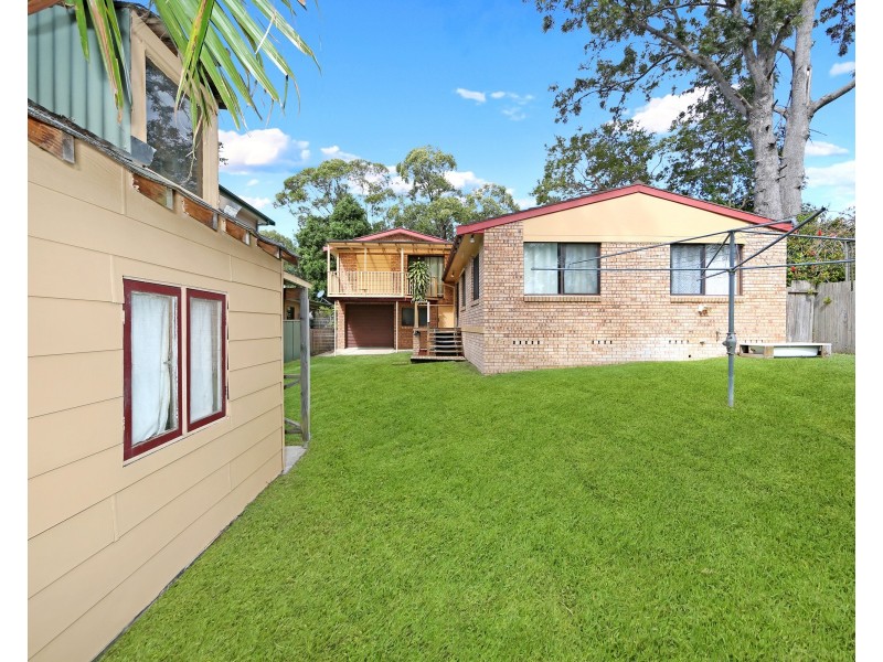 2  Montah Avenue, Berkeley Vale NSW 2261