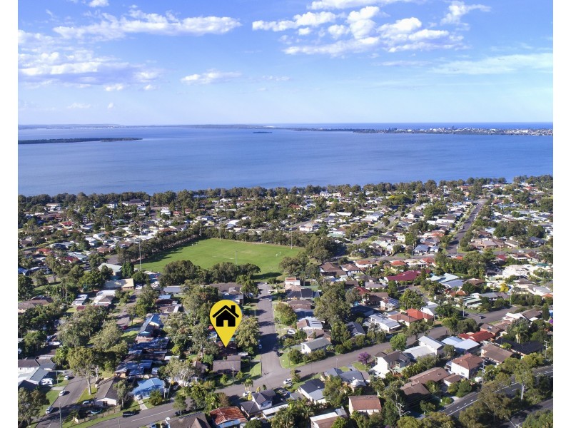 2  Montah Avenue, Berkeley Vale NSW 2261