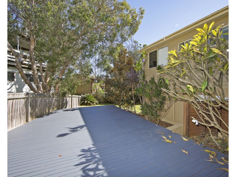 106 u/s Lowanna Avenue, Forresters Beach NSW 2260