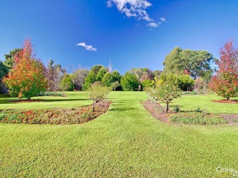 13 Ritchie Rd, Silverdale NSW 2752