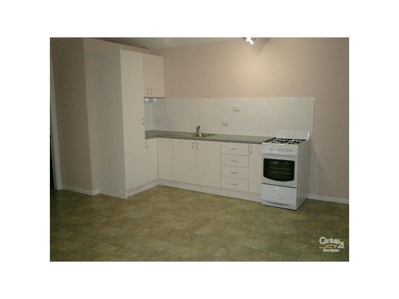 33 Third Street, Warragamba NSW 2752