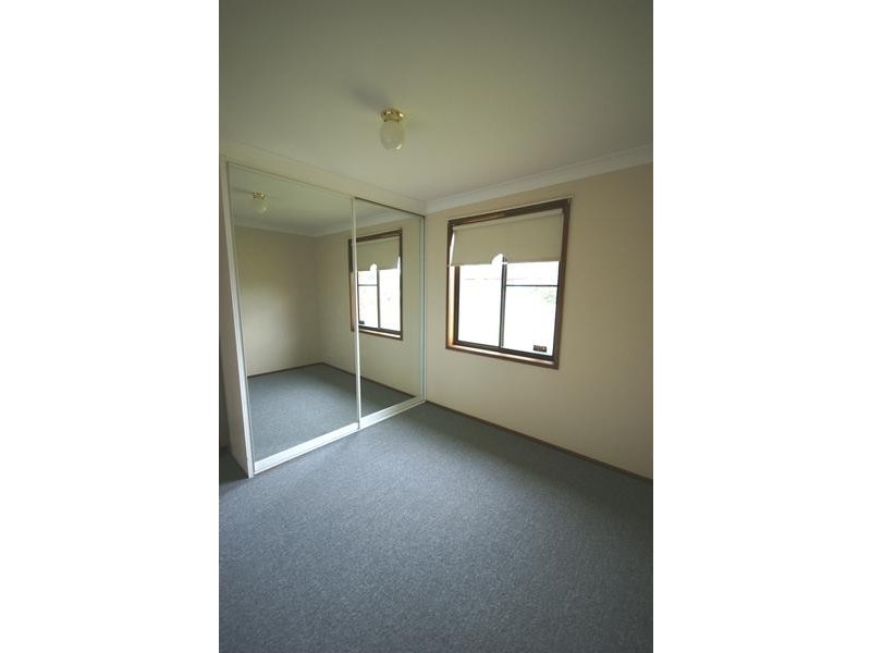 18 Blaxland Avenue, Luddenham NSW 2745