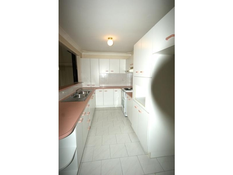 18 Blaxland Avenue, Luddenham NSW 2745