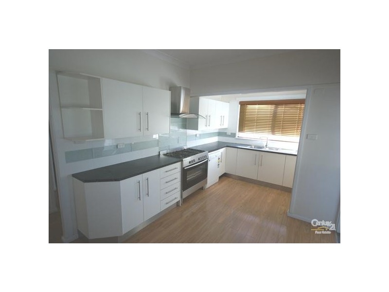 7  Nineteenth Street, Warragamba NSW 2752