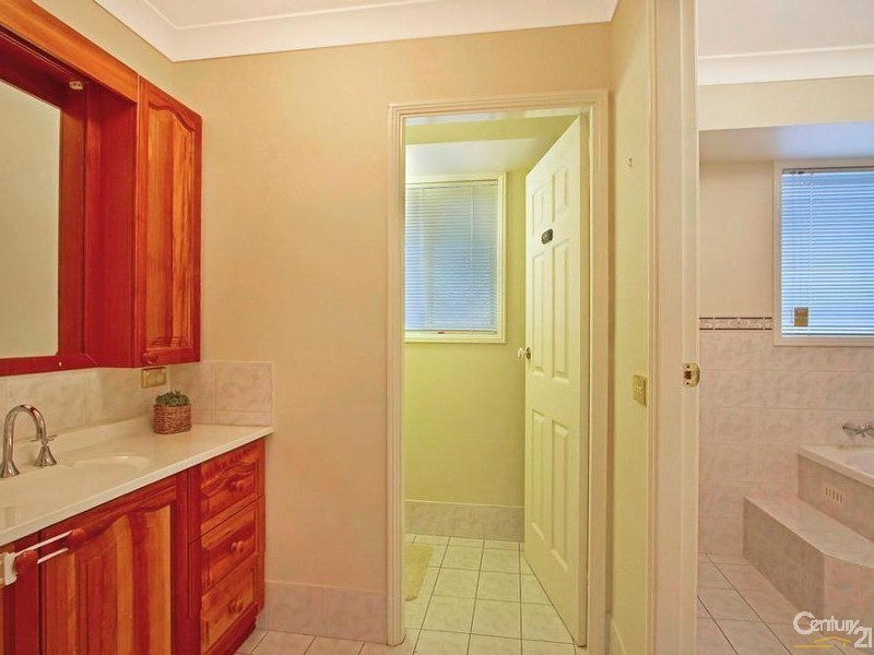 46 Floribunda Ave, Glenmore Park NSW 2745