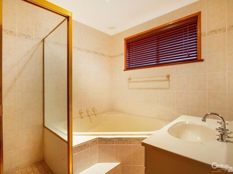 1  Alwyn Ave, Wallacia NSW 2745