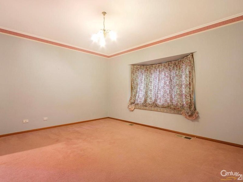 5  Ninth Street, Warragamba NSW 2752