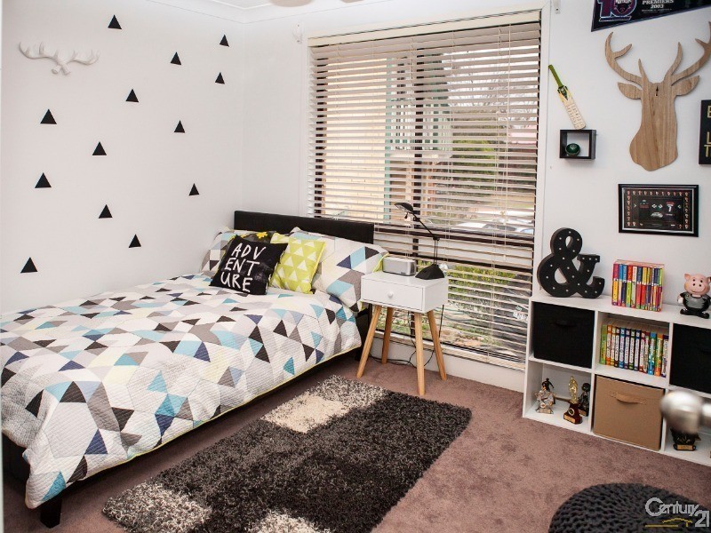 7 Denton Place, Wallacia NSW 2745