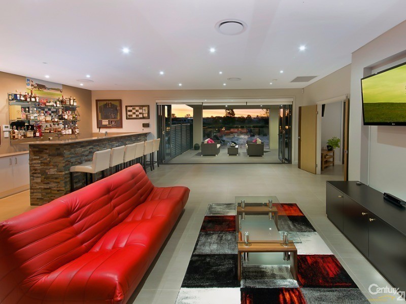 19 Woodhall Place, Luddenham NSW 2745