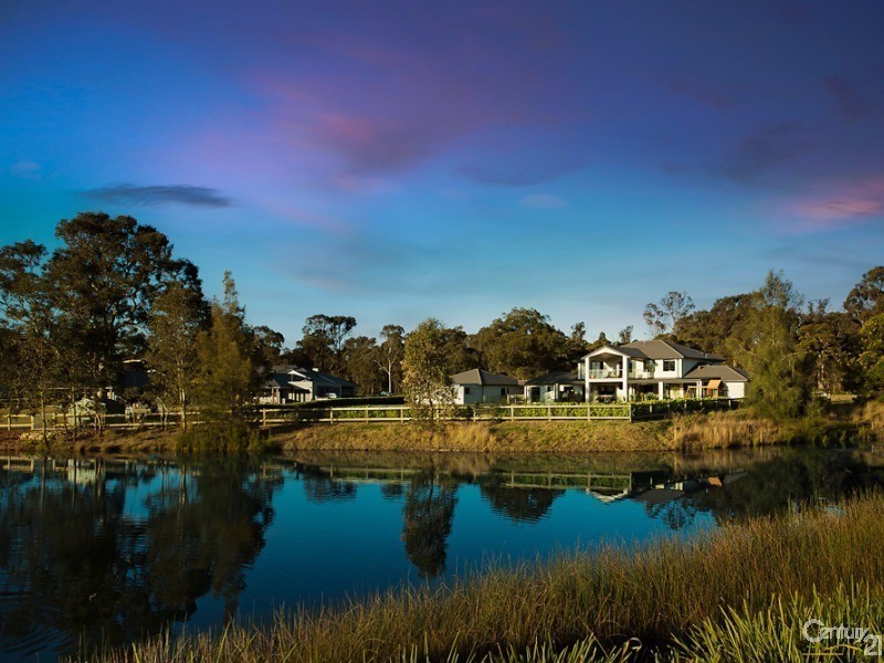 19 Woodhall Place, Luddenham NSW 2745