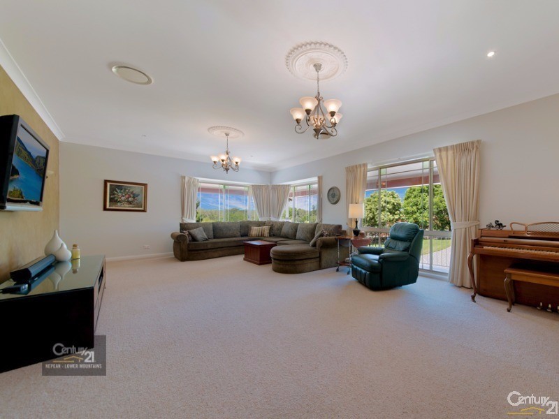 2 Davenport Drive, Wallacia NSW 2745